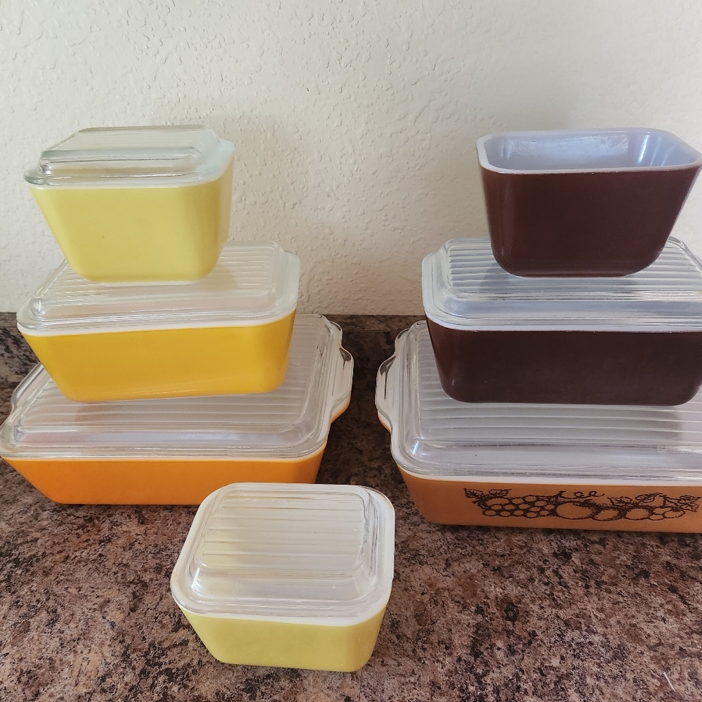 Vintage Pyrex set